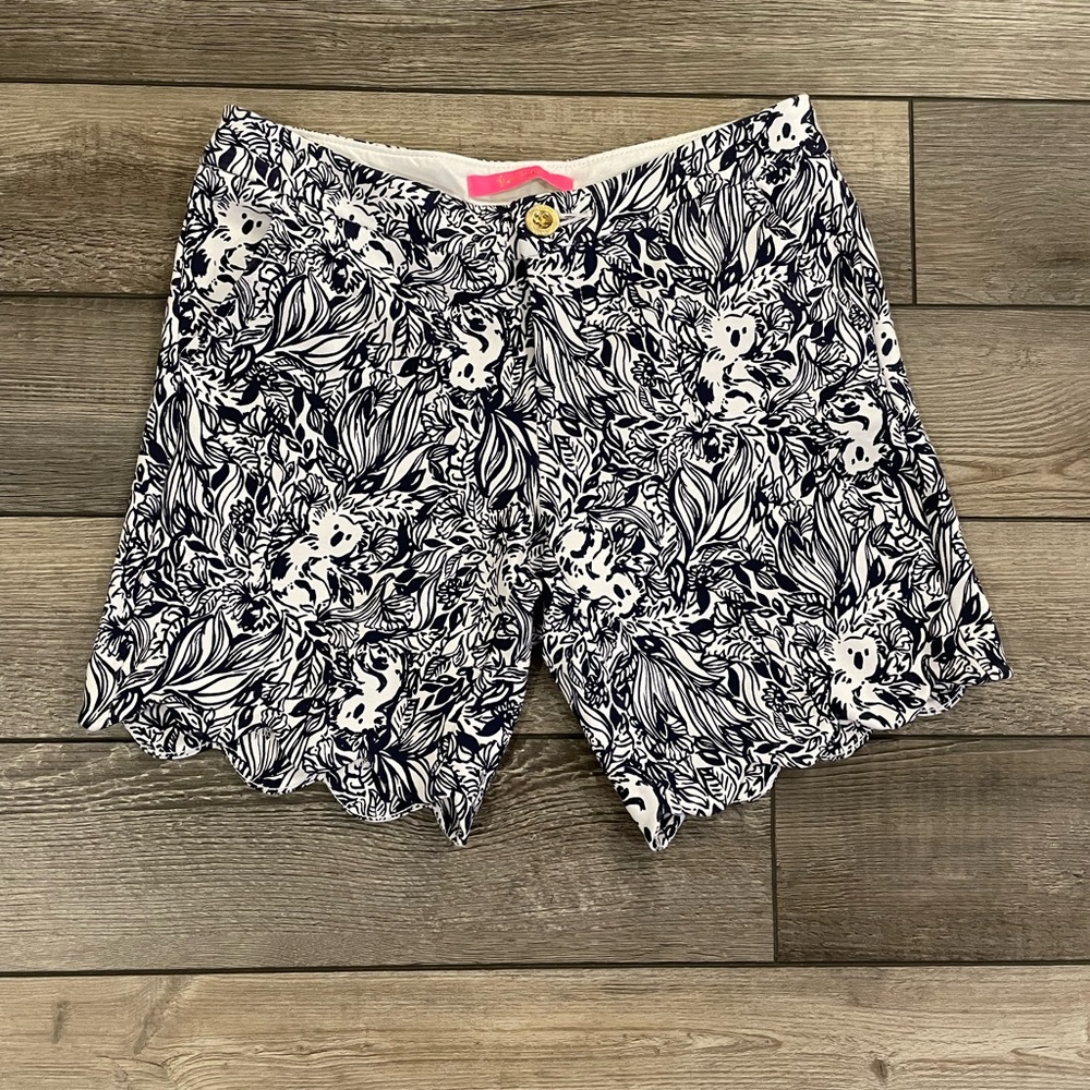 Lilly Pulitzer Navy and White Scalloped Shorts